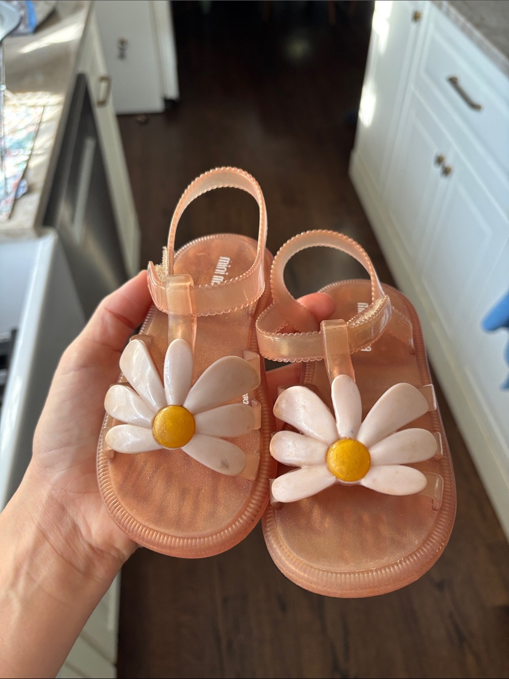 Mini Melissa Peach Jelly Sandals with White Daisy and Yellow Center